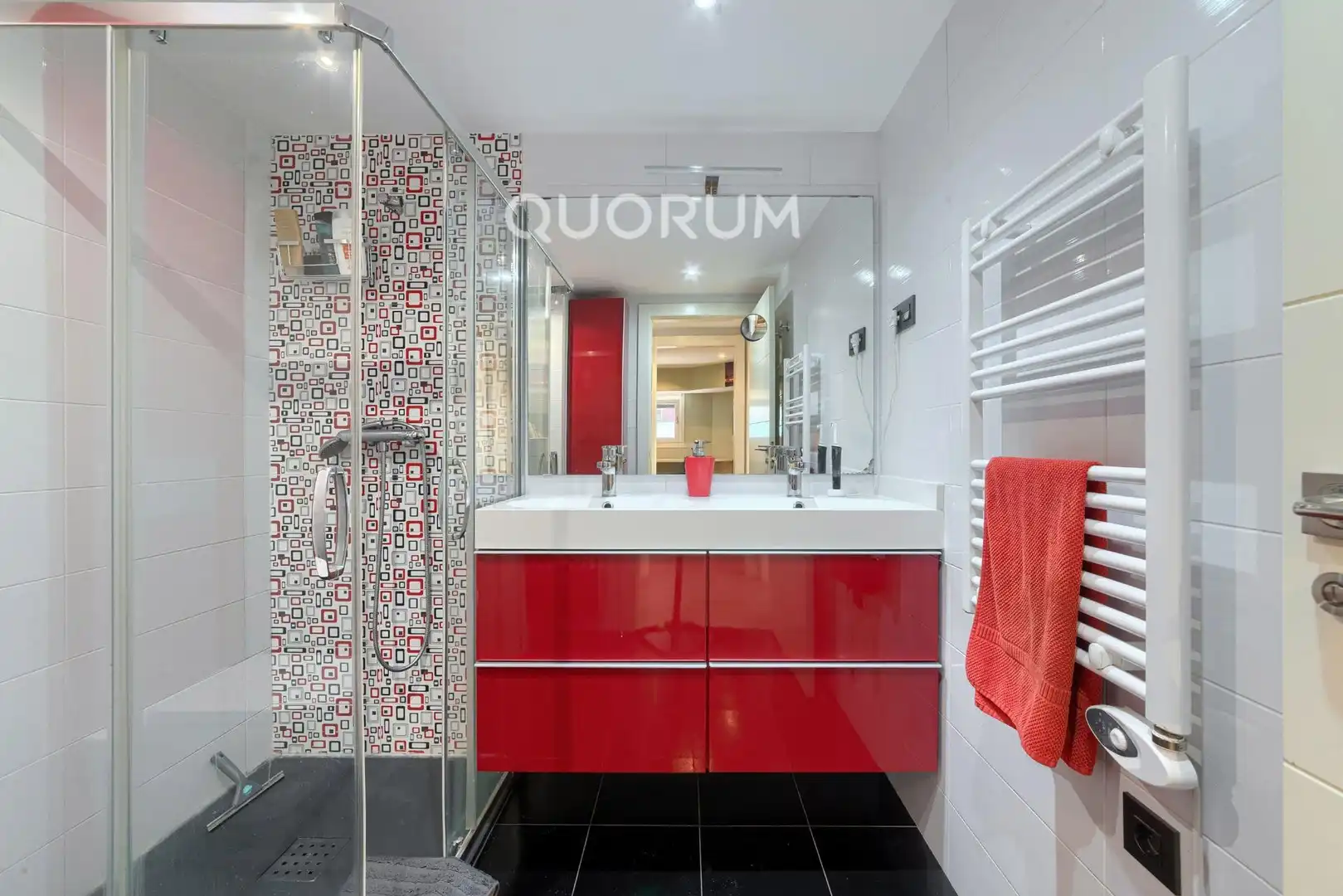 Badezimmer von Wohnung zum Verkauf in Basauri  mit Heizung und Möbliert