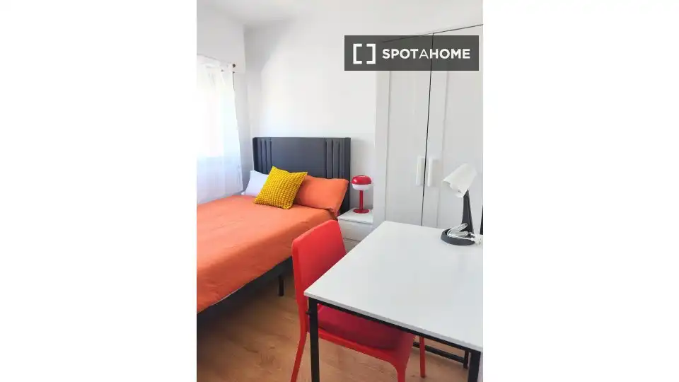 Schlafzimmer von Wohnung zur untervermieten in Madrid mit Klimaanlage, Heizung und Terrasse