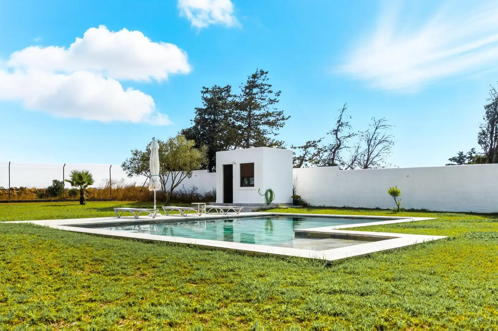 Piscina de Casa o xalet en venda en Chiclana de la Frontera amb Jardí privat, Traster i Piscina