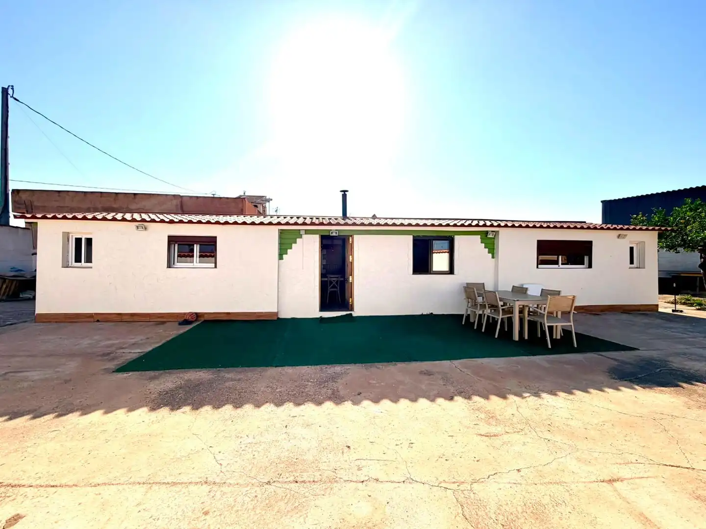 Vista exterior de Casa o xalet en venda en Cartagena amb Aire condicionat, Moblat i Alarma