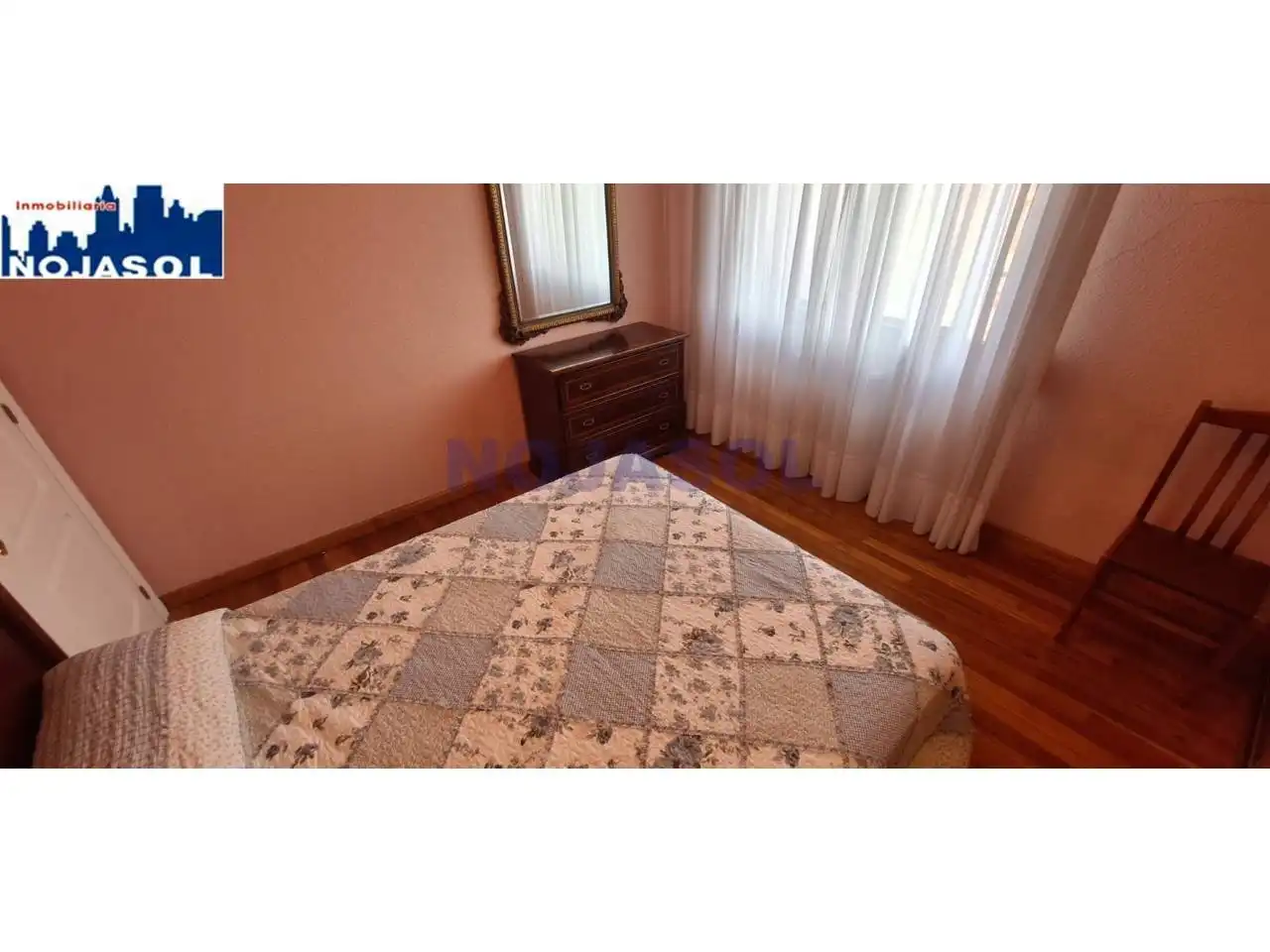 Habitación de Piso de alquiler en Noja con Terraza y Amueblado
