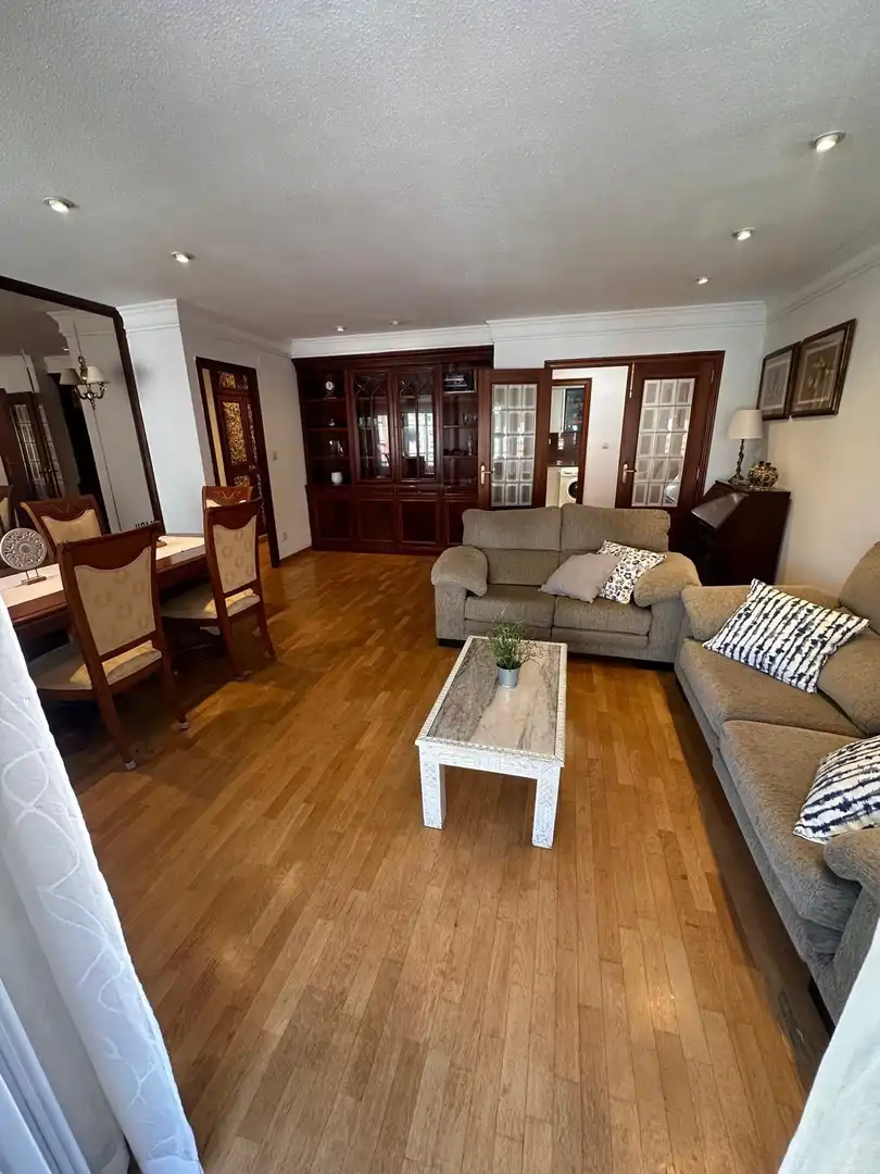 Wohnung zur Miete in Calle de Àngel Guimerà, Arrancapins