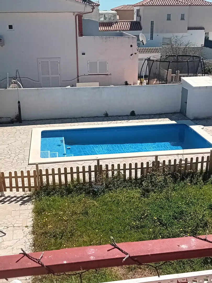 Schwimmbecken von Einfamilien-Reihenhaus zum Verkauf in L'Ametlla de Mar  mit Klimaanlage, Terrasse und Schwimmbad