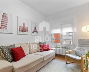 Bedroom of Flat to rent in Gijón 