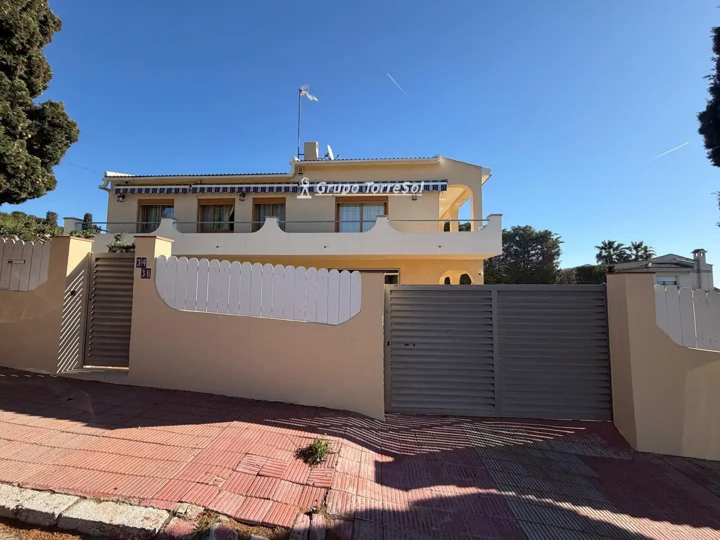 Vista exterior de Casa o chalet en venta en El Vendrell con Calefacción, Terraza y Piscina
