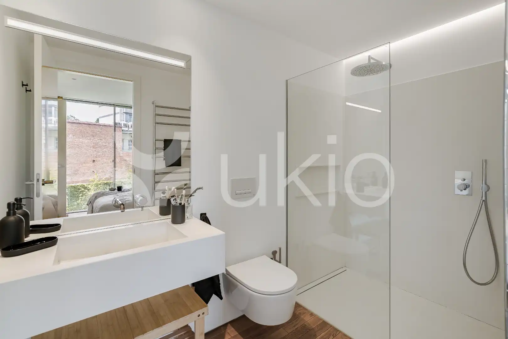 Bathroom of Apartments for rent in Madrid  with Heating, Swimming Pool and Furnished