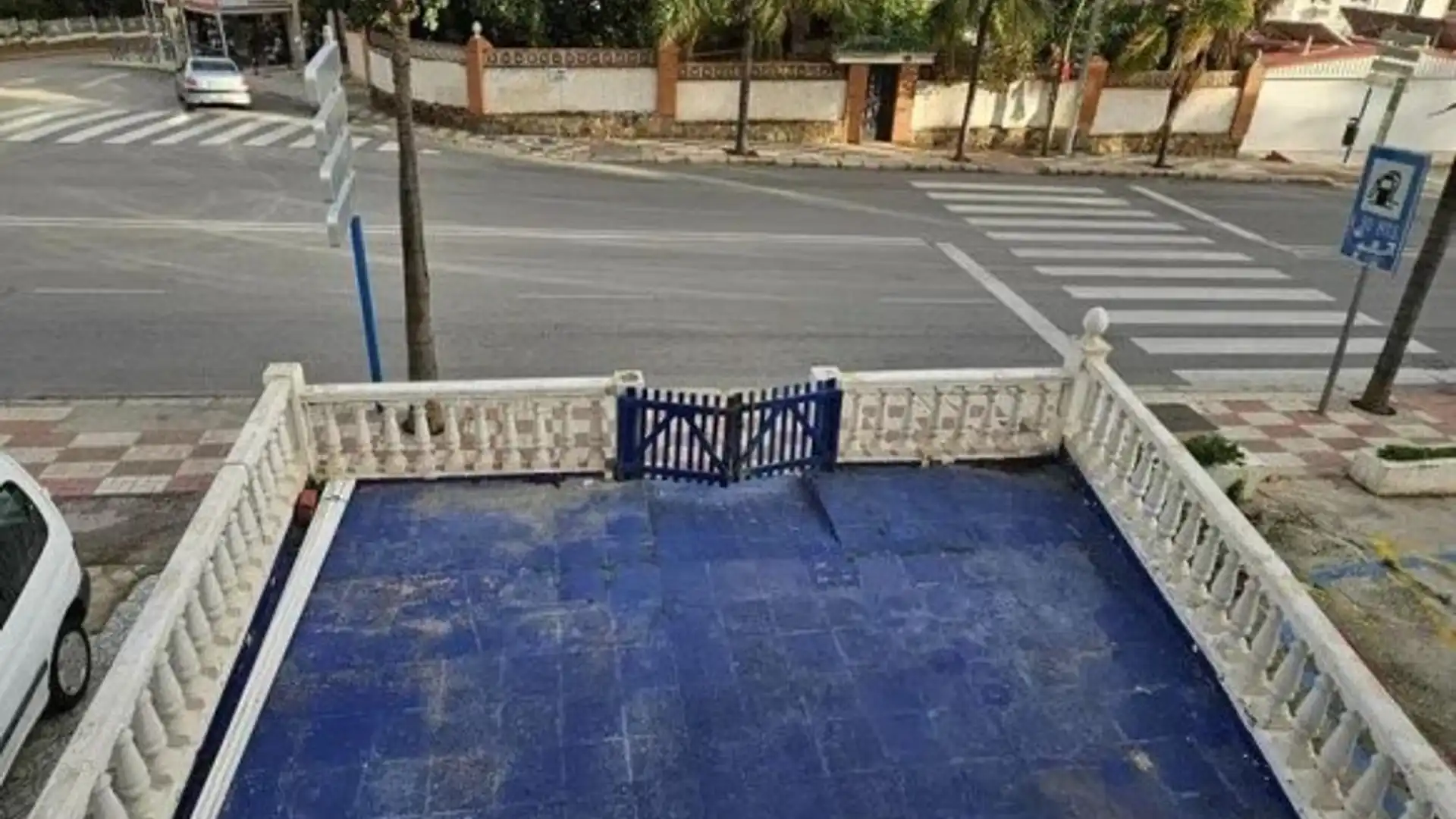 Vista exterior de Local en venda en Torremolinos amb Terrassa