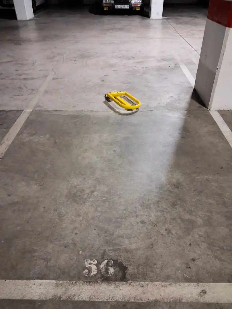 Einzelparkplatz mit Aufzug zum Verkauf in Carrer Biar 17, imagen 3