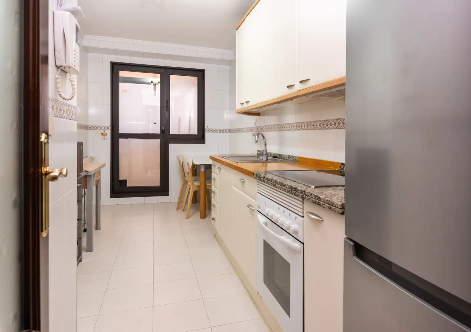 Kitchen of Flat for sale in Oviedo   with Heating and Parquet flooring