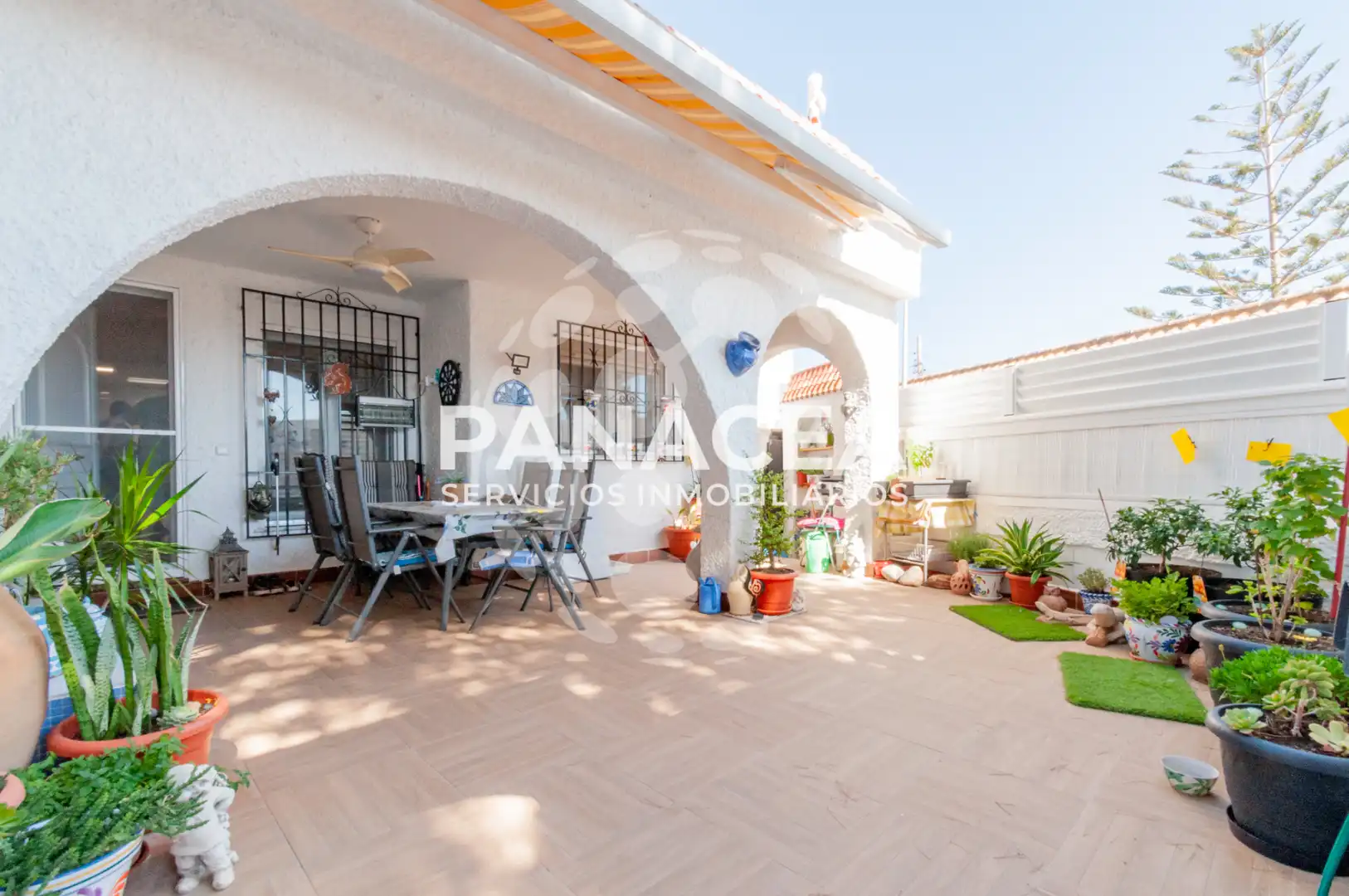 Jardín de Casa o chalet en venta en Vícar con Amueblado, Horno y Lavadora