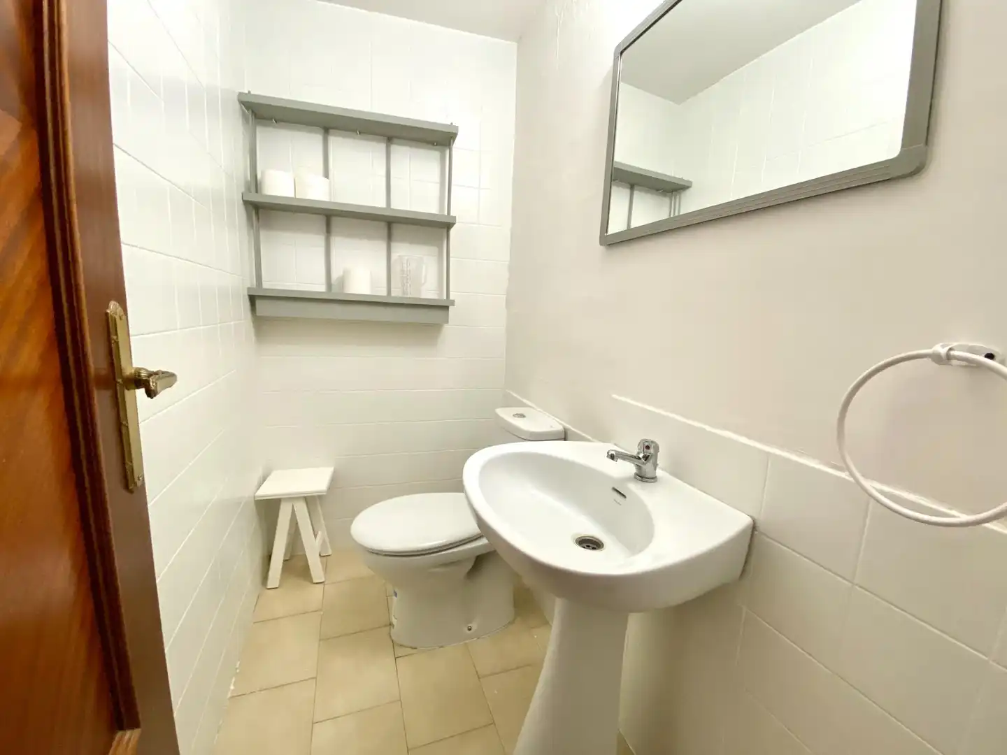 Bathroom of Flat for sale in Fuengirola  with Storage room and Community pool