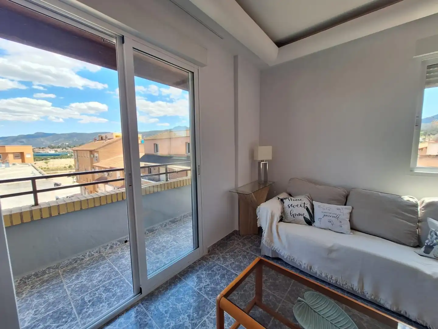 Flat with terrace to rent in Calle Calle Mirasierra, imagen 5