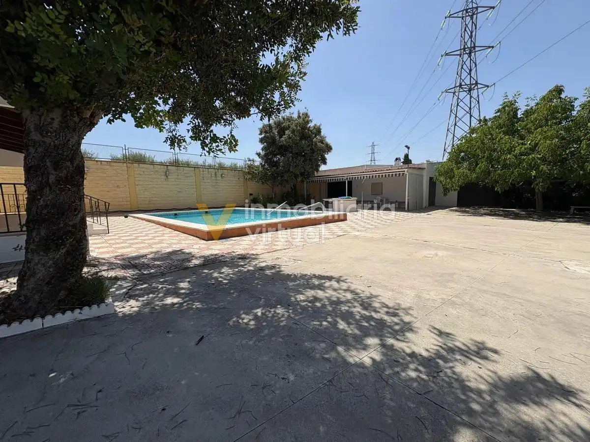 Piscina de Casa o chalet en venta en Lucena con Aire acondicionado, Piscina y Amueblado