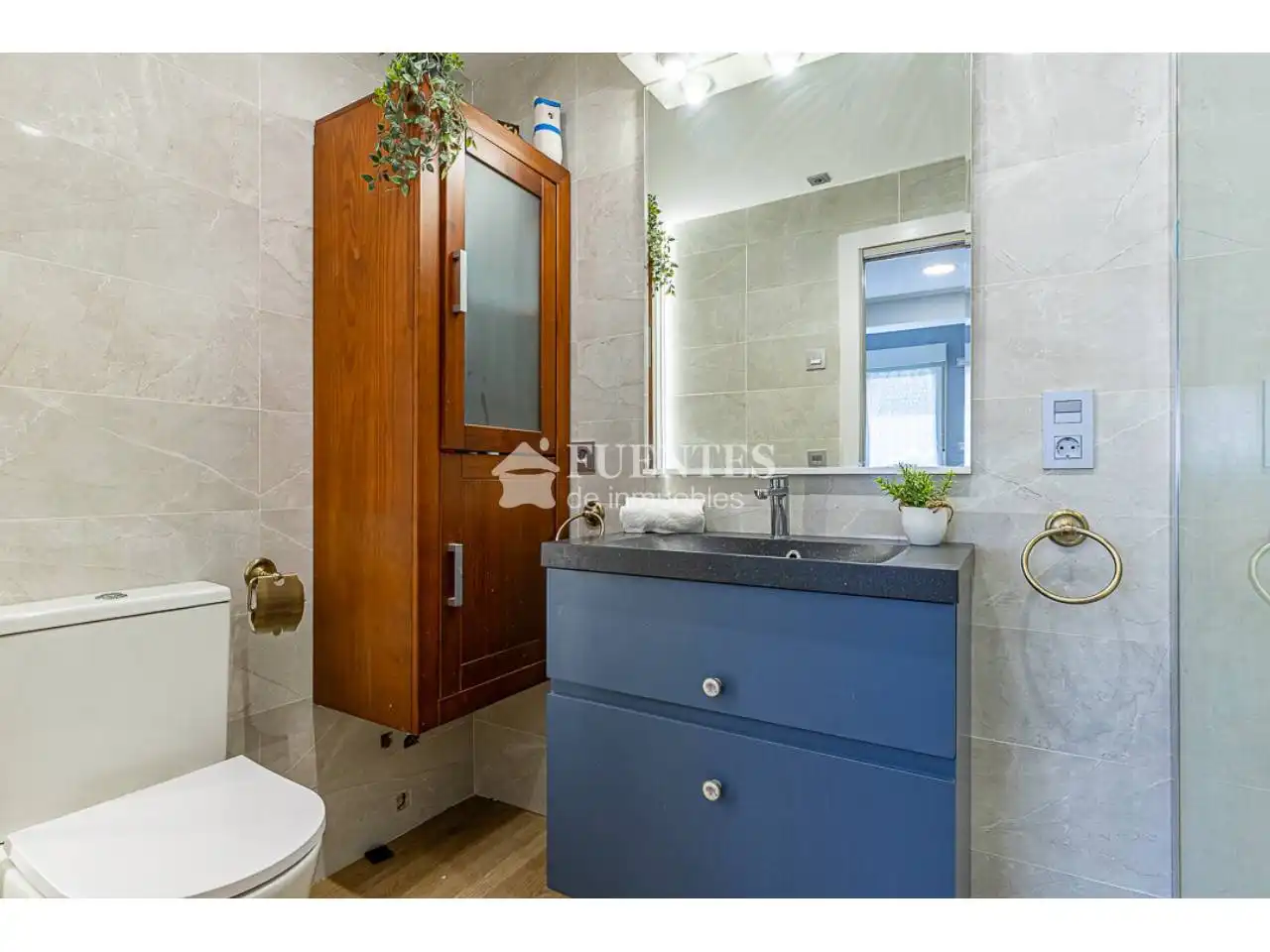 Baño de Piso en venta en Alicante / Alacant con Aire acondicionado, Calefacción y Terraza