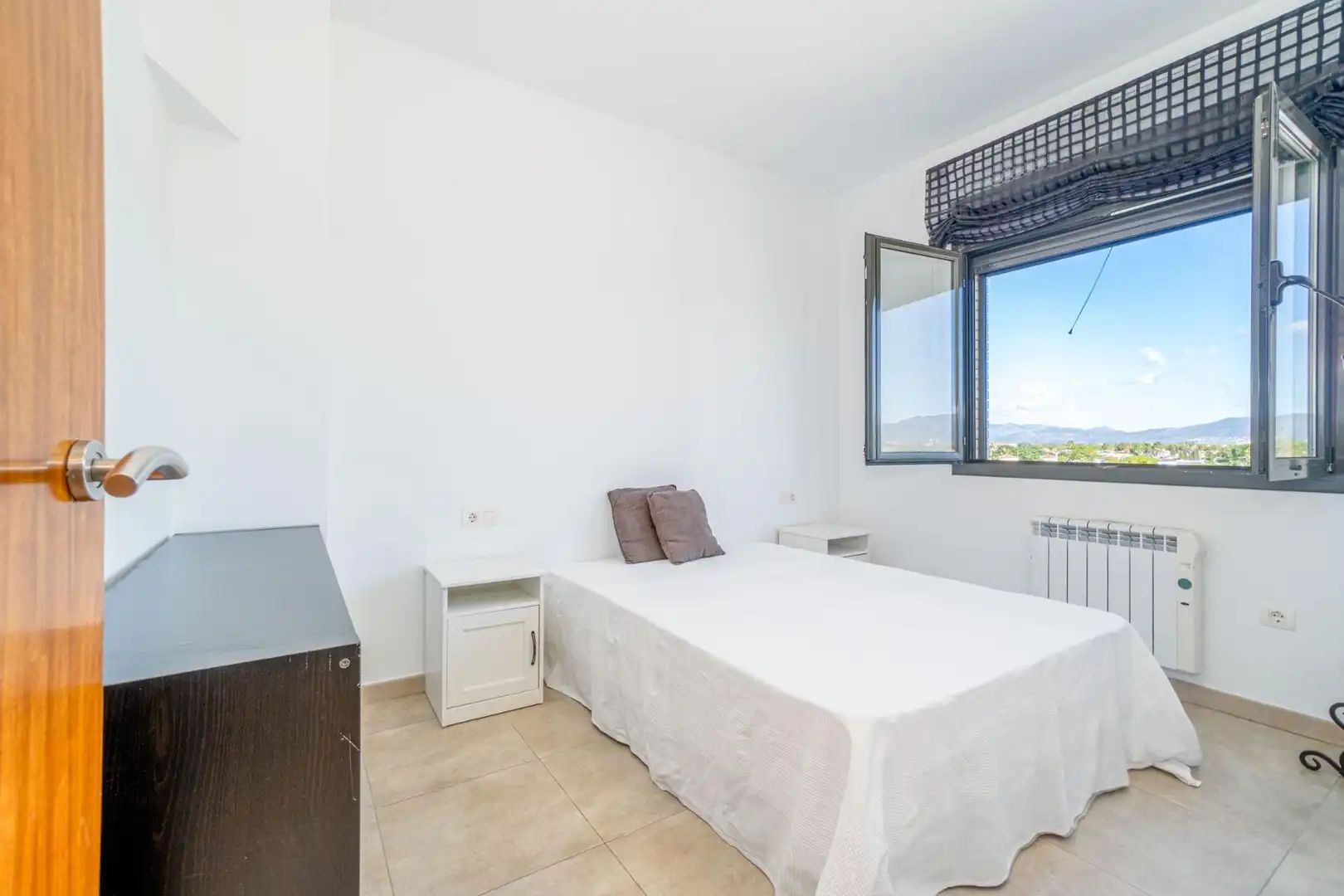 Habitación de Dúplex en venta en Empuriabrava con Calefacción y Terraza