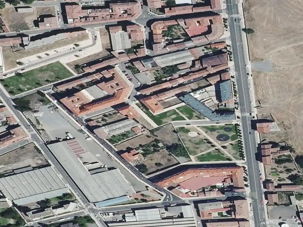 Piso en venta en CL. MASTIN LEONES 10, imagen 2