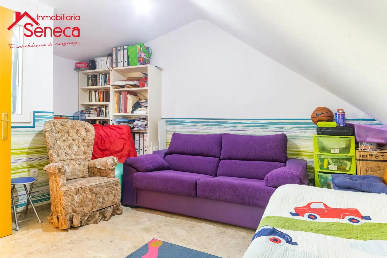 Schlafzimmer von Einfamilien-Reihenhaus zum Verkauf in Córdoba mit Klimaanlage, Heizung und Terrasse