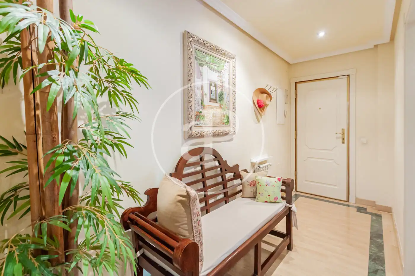 Wohnung zum Verkauf in Majadahonda mit Klimaanlage, Heizung und Privatgarten