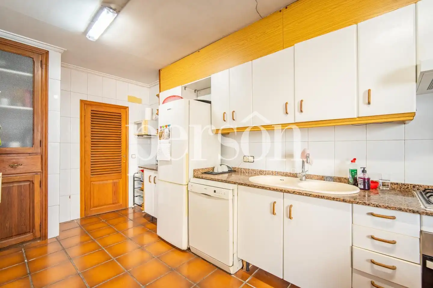 Cuina de Casa o xalet en venda en Rocafort amb Aire condicionat, Jardí privat i Terrassa