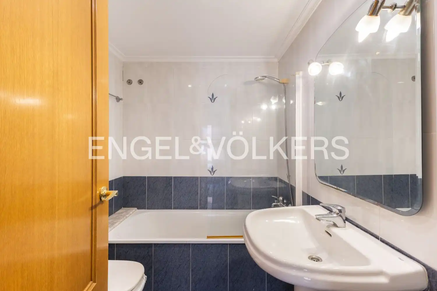 Badezimmer von Wohnung zum Verkauf in Valencia mit Klimaanlage, Heizung und Terrasse