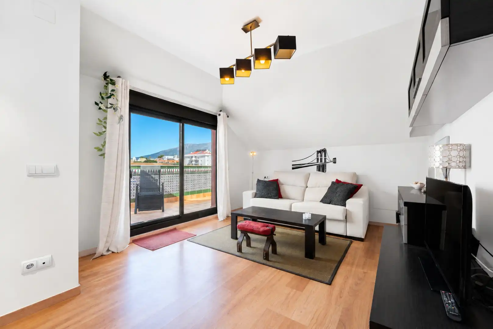 Sala d'estar de Pis en venda en Fuengirola amb Aire condicionat, Calefacció i Terrassa