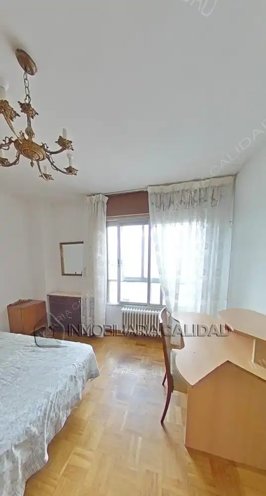 Bedroom of Flat for rent in Burgos  with Heating and Furnished