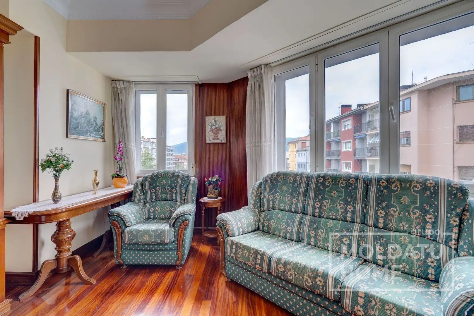 Sala de estar de Piso en venta en Irun  con Calefacción y Trastero