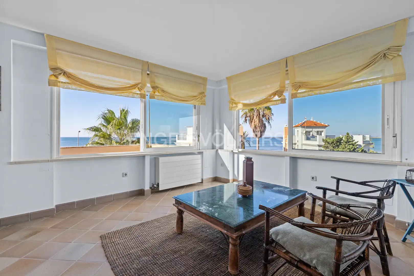 Houses for sale in Isla Canela