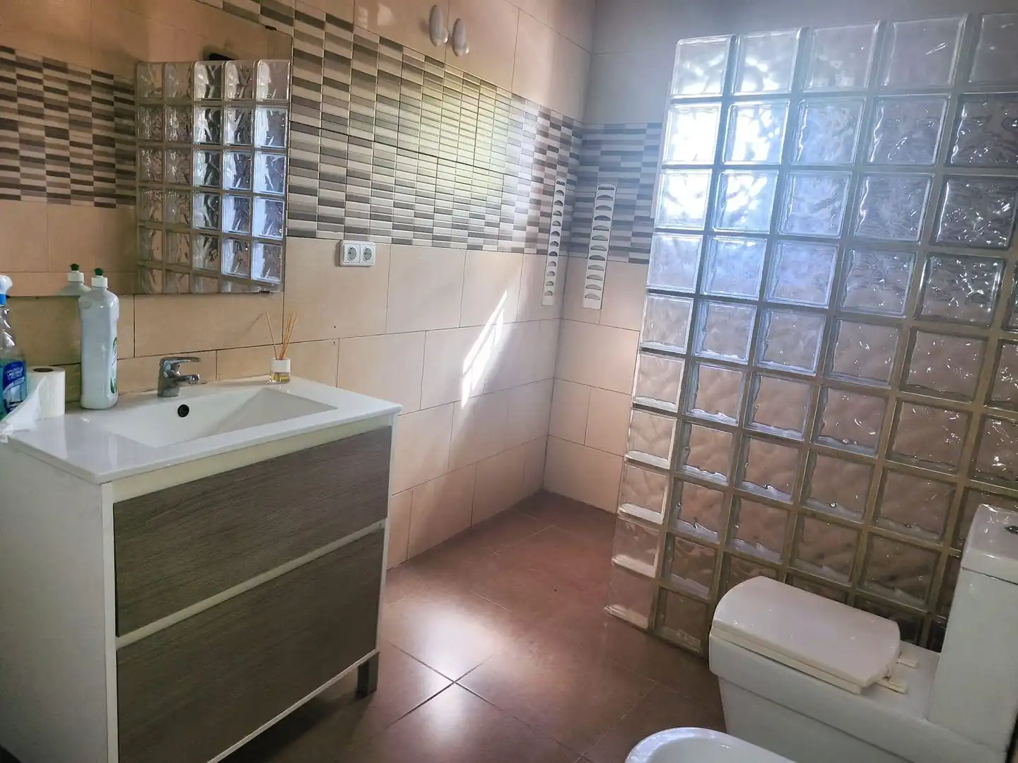 Bathroom of Houses for sale in Puertollano  with Air Conditioner, Terrace and Storage room