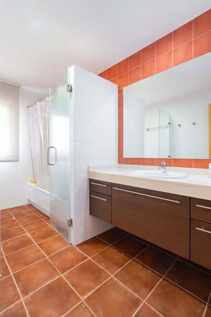 Baño de Casa o chalet en venta en Sada (A Coruña) con Calefacción, Jardín privado y Piscina