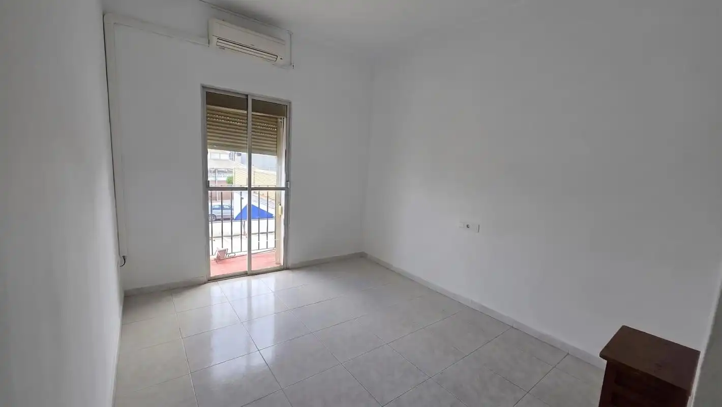 Buildings for sale in Av. de Andalucía, 102, La Luisiana