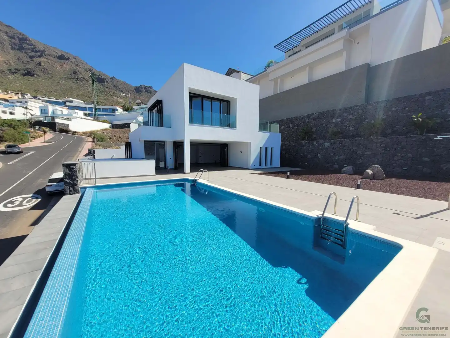Impresionante villa en la exclusiva zona de Roque del Conde, un refugio de lujo y confort construido en 2022. Esta propiedad cuent, imatge 4