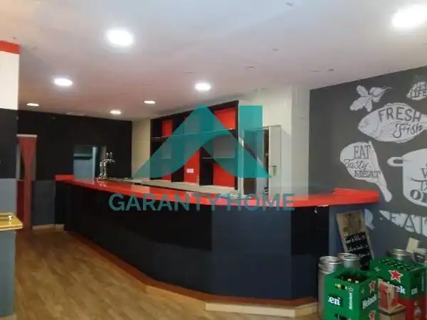Local en venta en Cáceres con Aire acondicionado y Amueblado