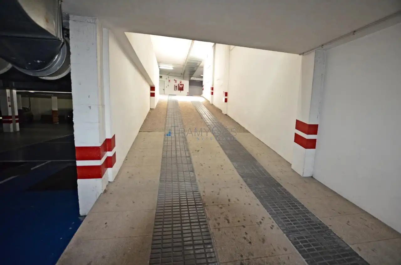 Garage zum Verkauf in MANUEL ALVAREZ, A Guarda