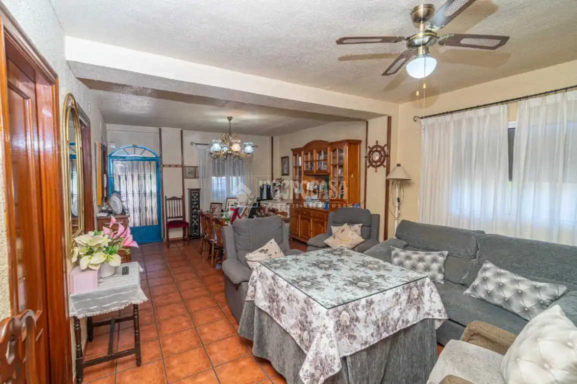 Finca rústica en venta en Linares con Aire acondicionado, Jardín privado y Terraza