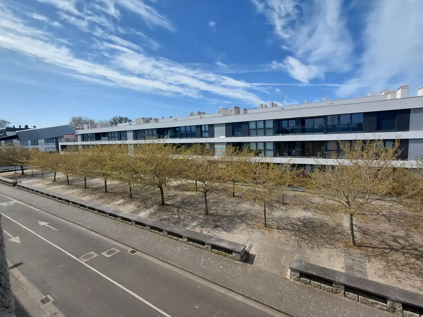 Vista exterior de Piso en venta en Oleiros con Calefacción, Parquet y Trastero