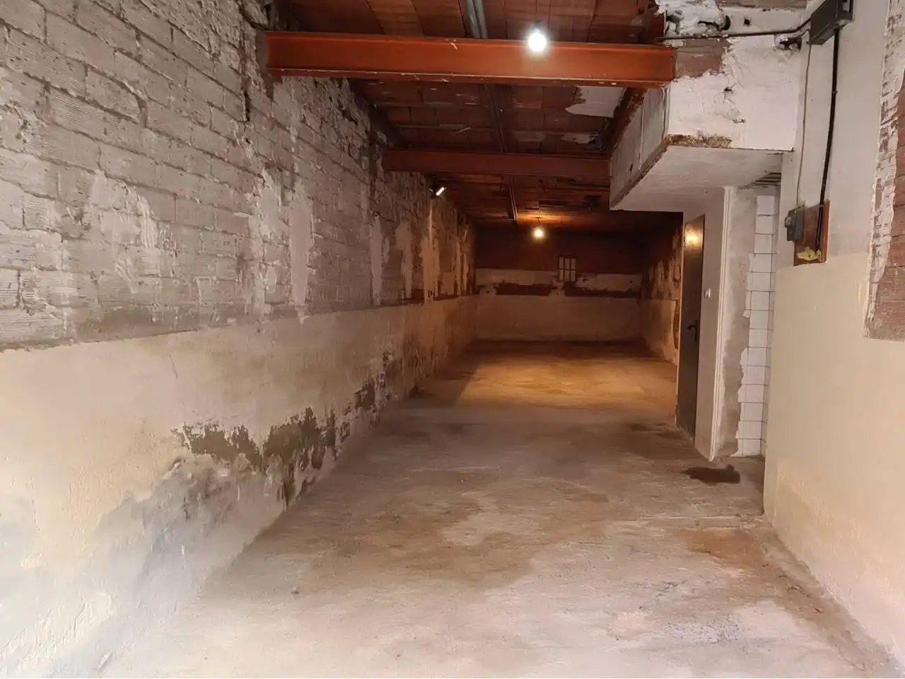Business premises for sale in Calle Gandia, imagen 2