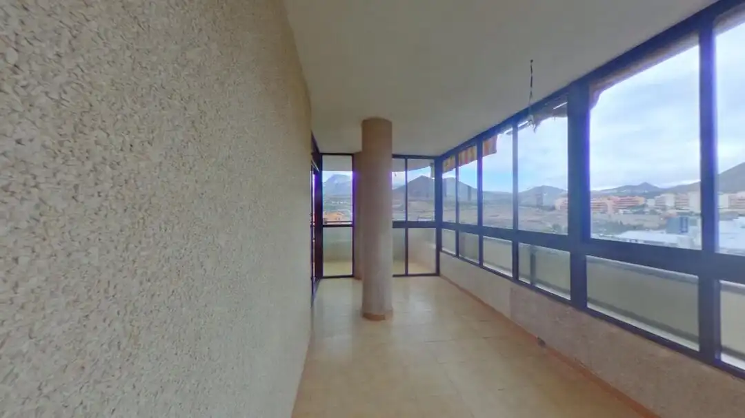 Piso en venta en Arona con Balcón