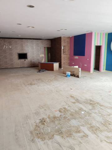 Local comercial en Alquiler en Calle Párroco Luciano Fernández en La Algaba