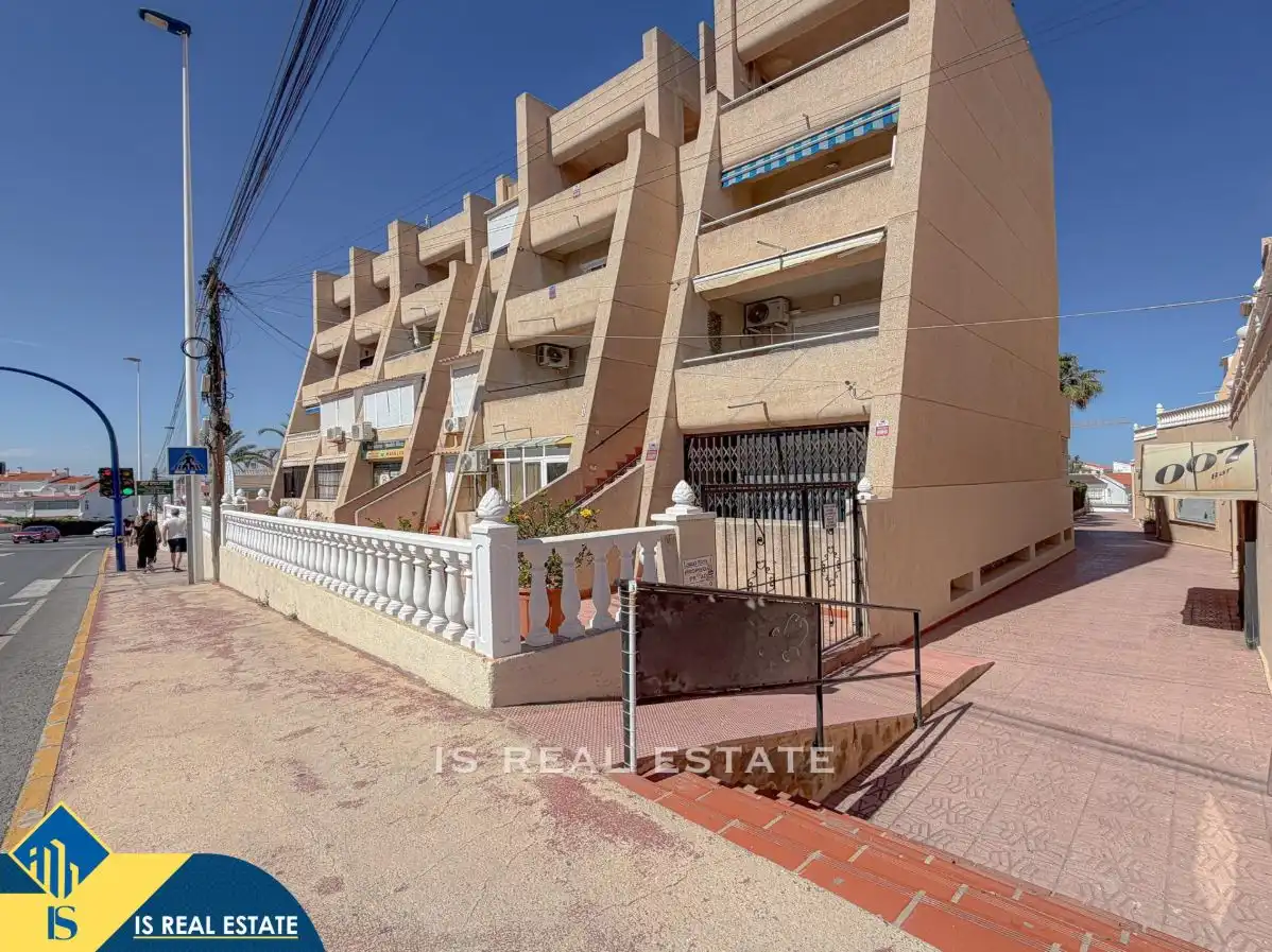 Local comercial en venda a La Mata