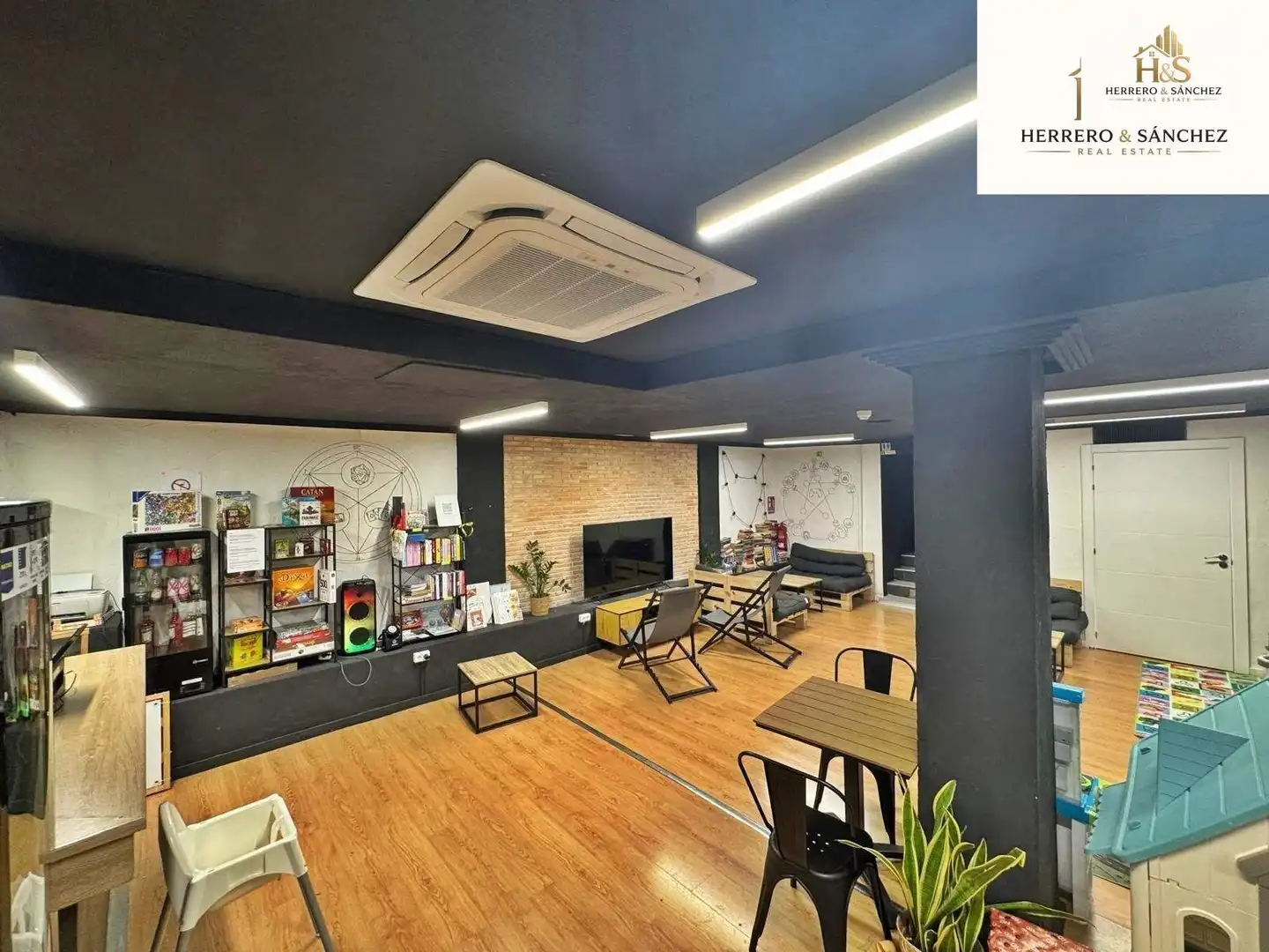 Local comercial en venta en Avenida CONDES DE SOTO AMENO, imagen 5