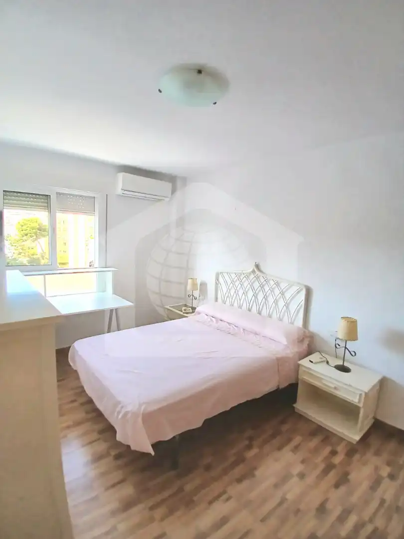 Bedroom of Flat for rent in Málaga  with Air Conditioner and Furnished