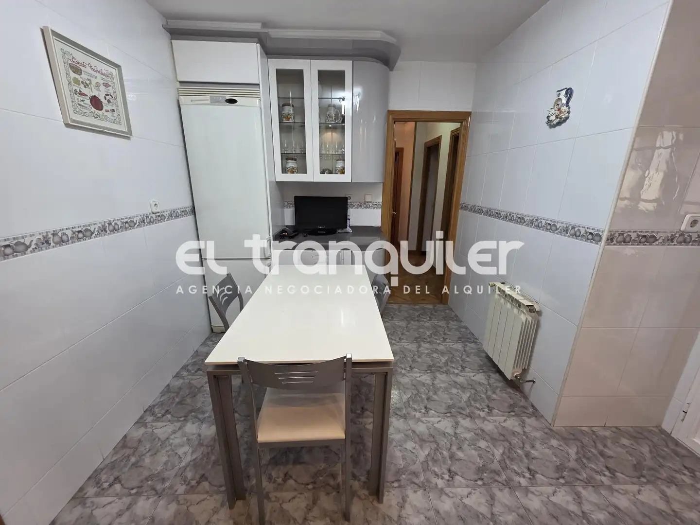 Cuina de Pis de lloguer en Madrid amb Aire condicionat, Parquet i Piscina
