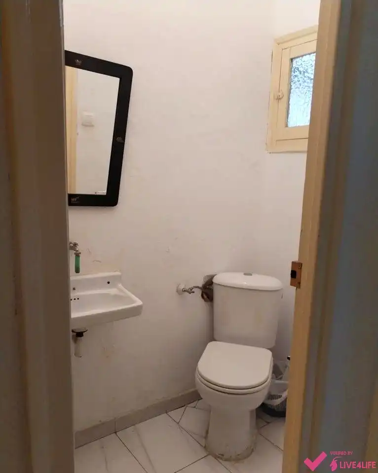Baño de Planta baja de alquiler en Granada con Amueblado