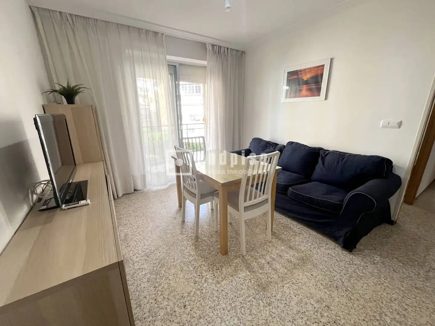 Living room of Flat for rent in Sevilla  with Air Conditioner, Private garden and Terrace