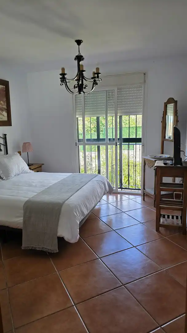 Dormitori de Casa adosada en venda en Marbella amb Jardí privat, Terrassa i Traster