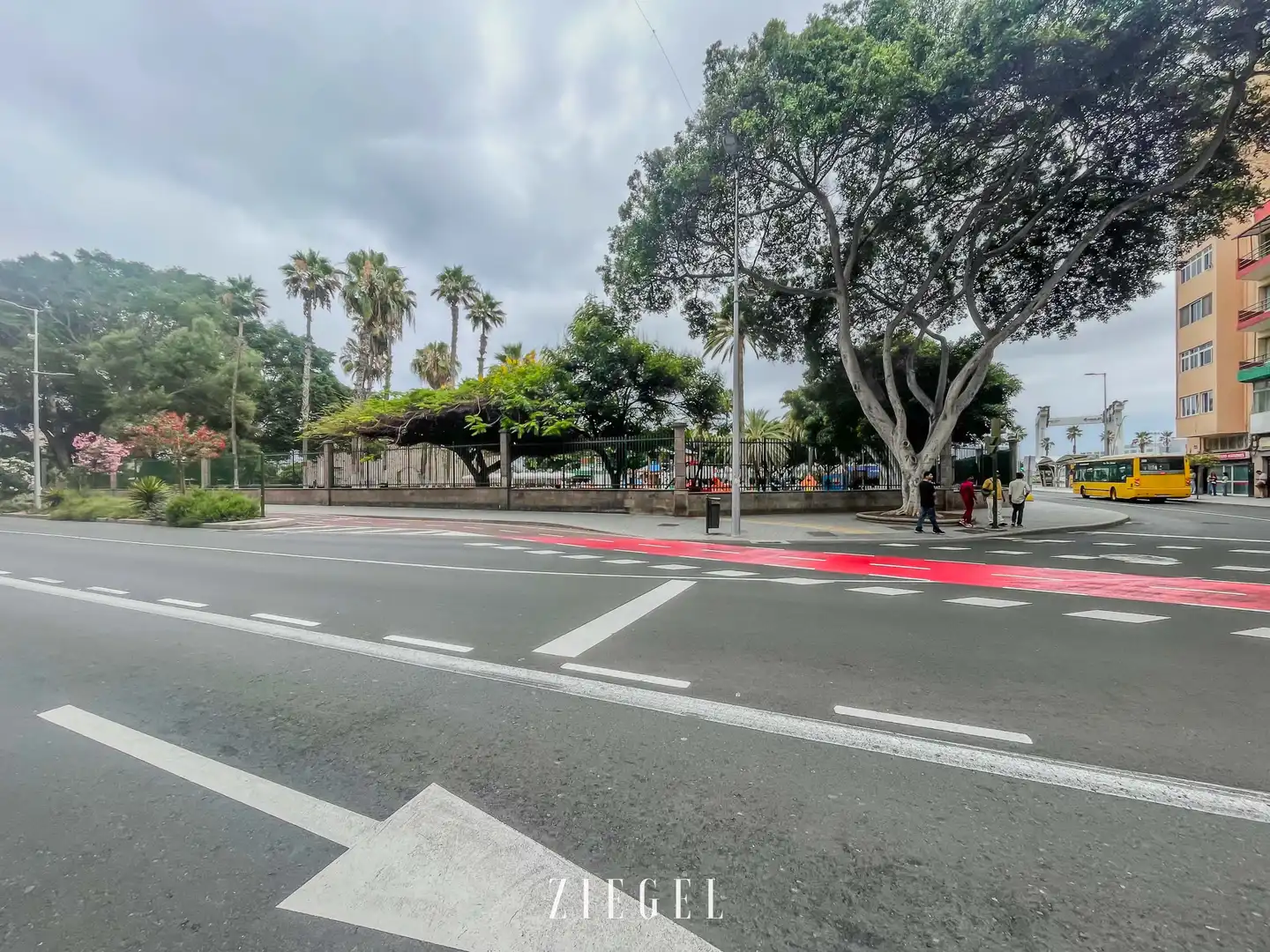 Vista exterior de Local de alquiler en Las Palmas de Gran Canaria con Aire acondicionado