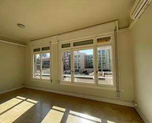 Living room of Flat to rent in  Barcelona Capital  with Heating