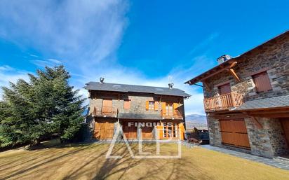 Exterior view of Single-family semi-detached for sale in Fontanals de Cerdanya  with Balcony