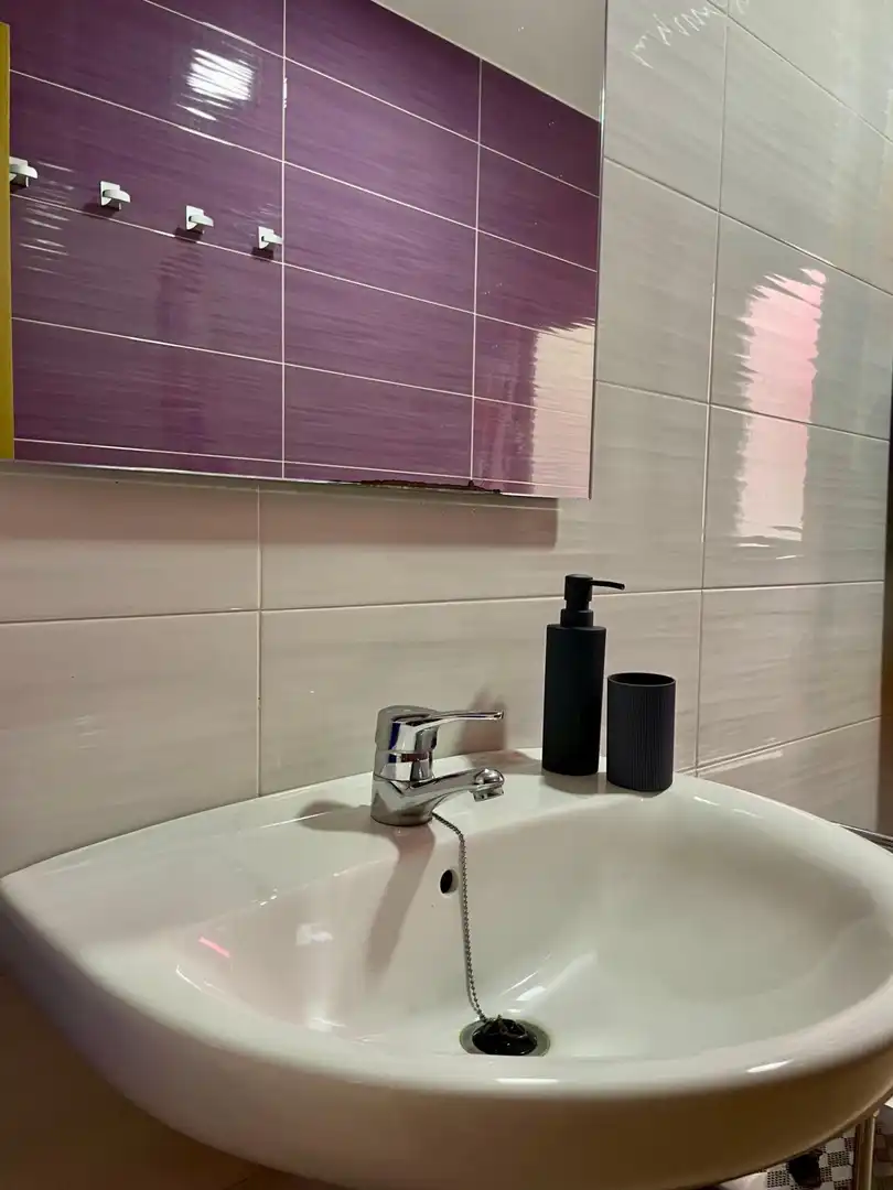 Bathroom of Flat for rent in Granada  with Furnished and Balcony